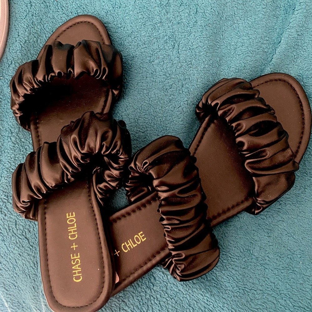 Women’s sandals